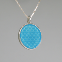 Last inn bildet i Galleri-visningsprogrammet, Vannsirkel med sølvkant- Aqua Blue